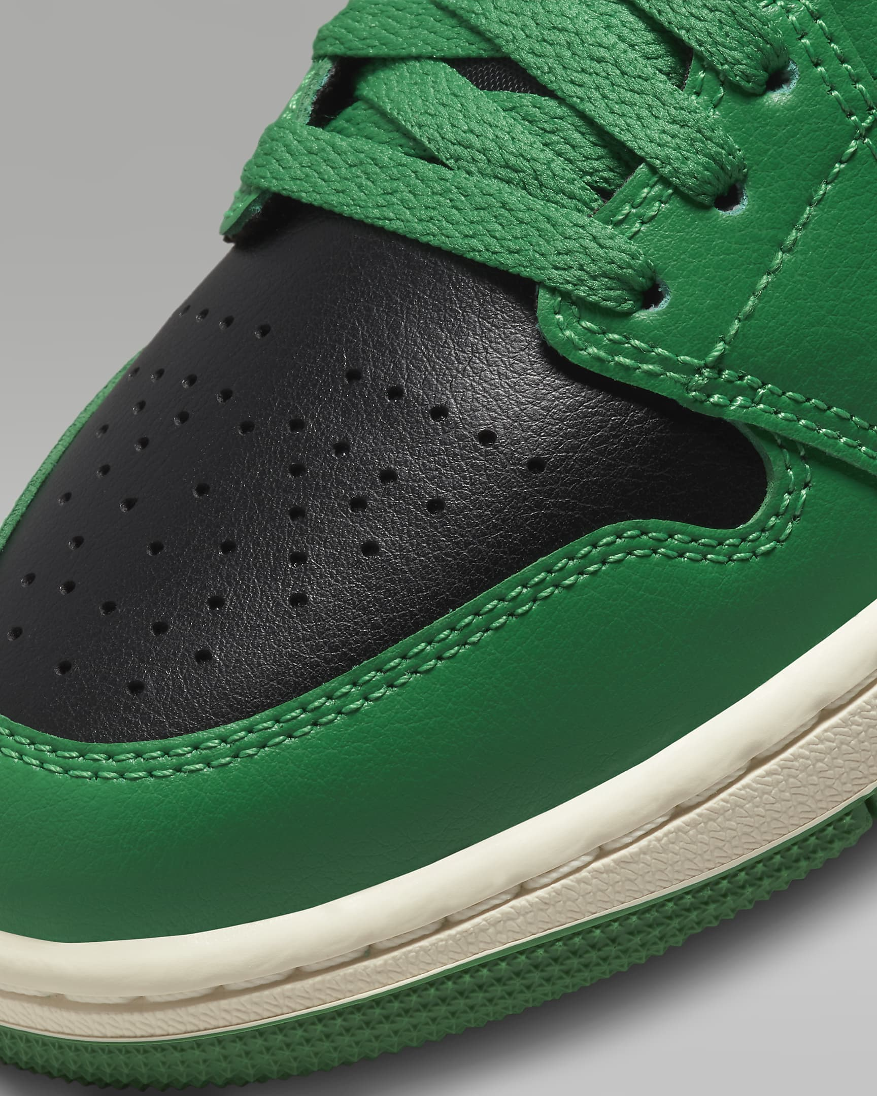 AIR JORDAN 1 Mid #